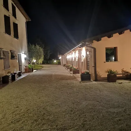 Alojamento de Turismo Rural Santa Croce Fossato di Vico
