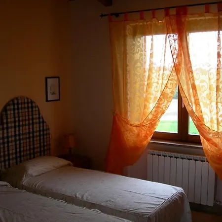 Κατάλυμα σε φάρμα Santa Croce Fossato di Vico