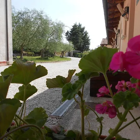 Alloggio per agriturismo Santa Croce *