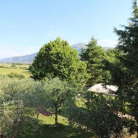 Santa Croce Alloggio per agriturismo Fossato di Vico