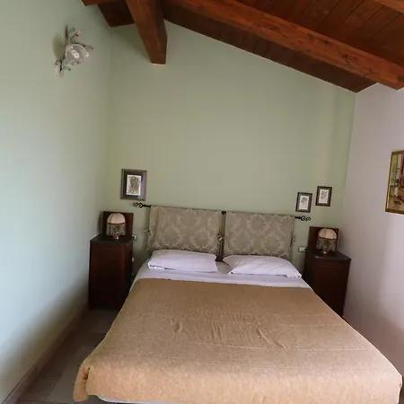 Alloggio per agriturismo Santa Croce Fossato di Vico