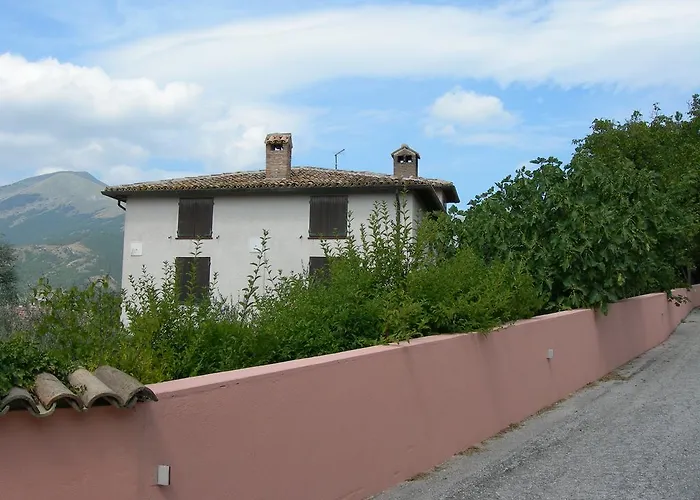 Santa Croce Farma Fossato di Vico